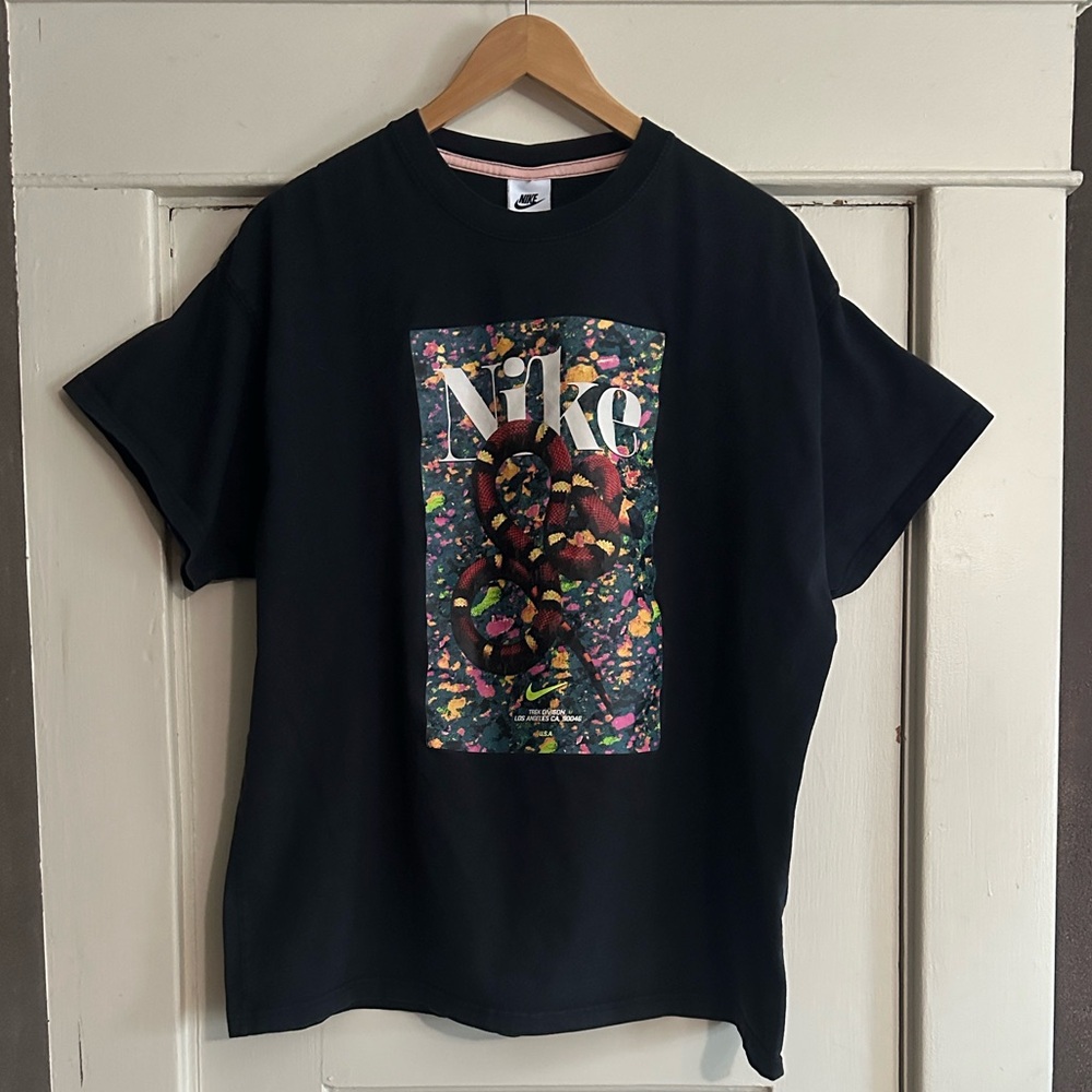 Nike Trek Division Max 90 Snake Graphic Men’s T-shirt XL